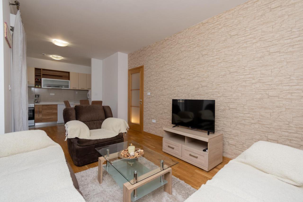 City Compass Apartment 2 Podgorica Exterior foto